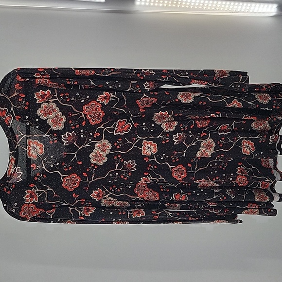 Lane Bryant Black and Red Floral Tunic - Picture 14 of 15